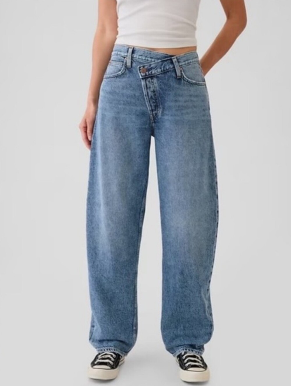 NWOT Gap high rise crossover barrel Jean Light Wash 27 4 - Picture 9 of 11